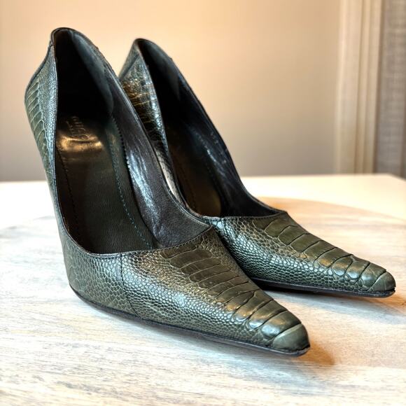 Gucci Snakeskin Embossed Pointed-Toe Dark Green Leather Pumps Italy US Size 7 - Picture 5 of 14
